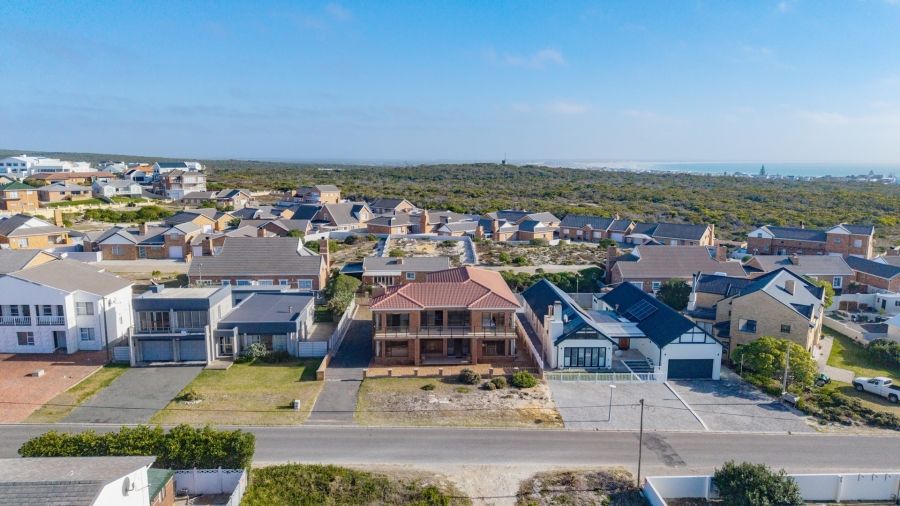 5 Bedroom Property for Sale in Oceanview Heights Western Cape